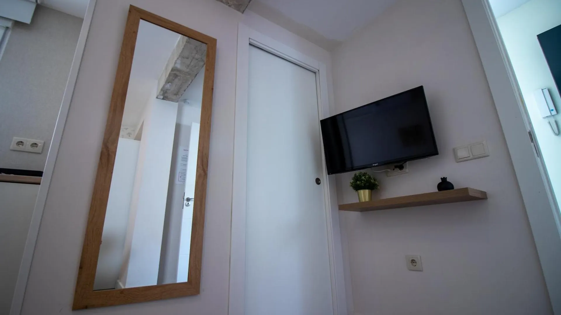 Apartamento Moderno En El Centro De Granada - Mititilla Apartment 0*,